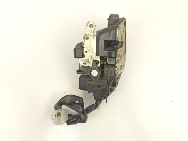 GE6V72310B MAZDA Замок двери задней правой купить в Тернополь