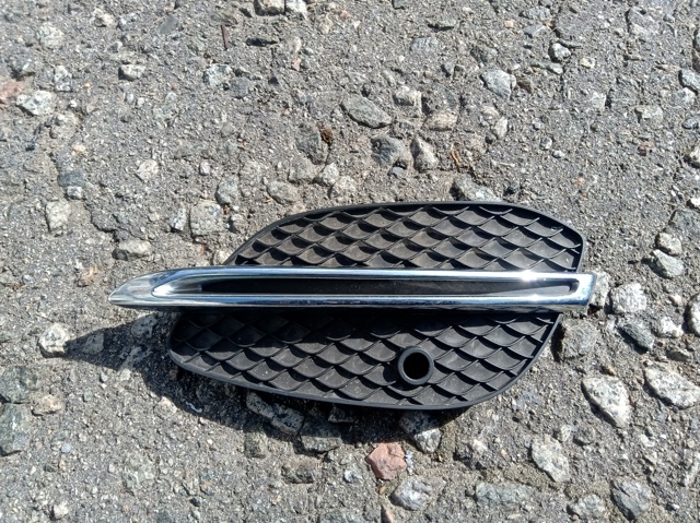 Оправа туманки A2538850222 MERCEDES