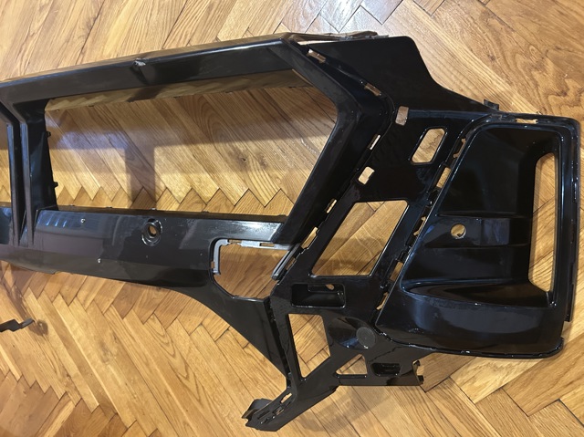 BMW 51115A9CF29 Центральная часть переднего бампера в наличии Ужгород