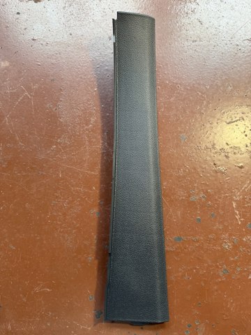 VAG 3CN86822482V Обшивка стойки кузова внутренняя передняя правая в наличии Николаев