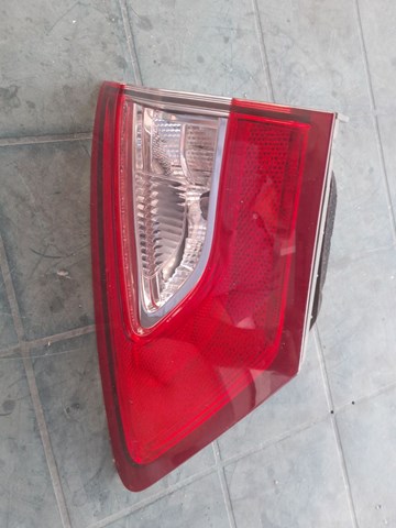 Задний левый внутренний фонарь DS7Z13405A FORD