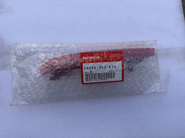 Правый катафот заднего бампера 33505SLJ013 HONDA