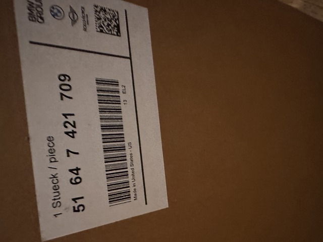 Рамка радиатора левая 51647421709 BMW