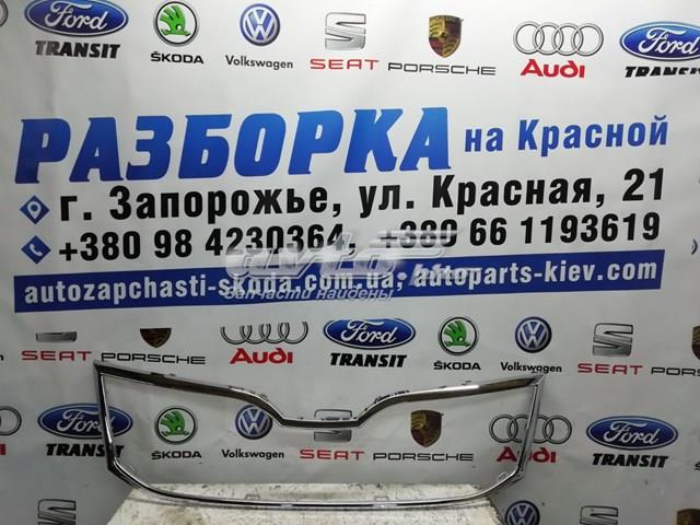 5E0853761C2ZZ Накладка (рамка) решетки радиатора купить Харьков
