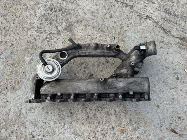 Коллектор впускной A6650900037 MERCEDES