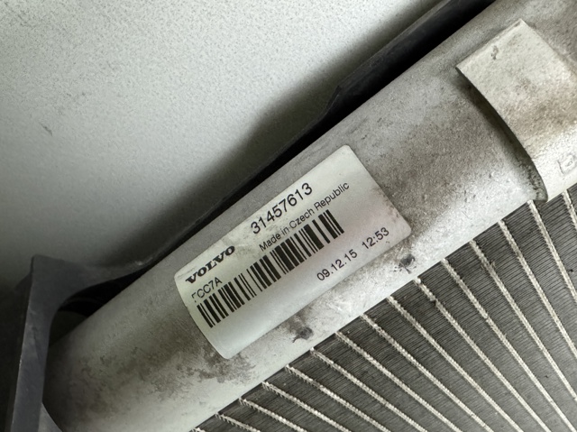 Конденсатор кондиционера 31457613 VOLVO