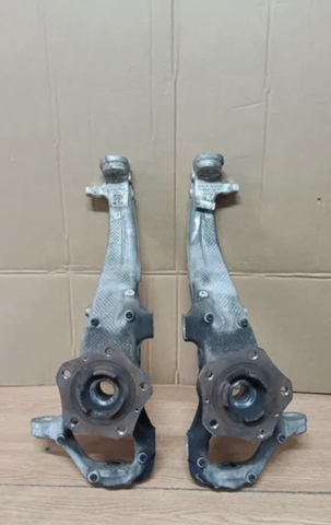 PORSCHE 971407246H Цапфа (поворотный кулак) передний правый в наличии Ужгород