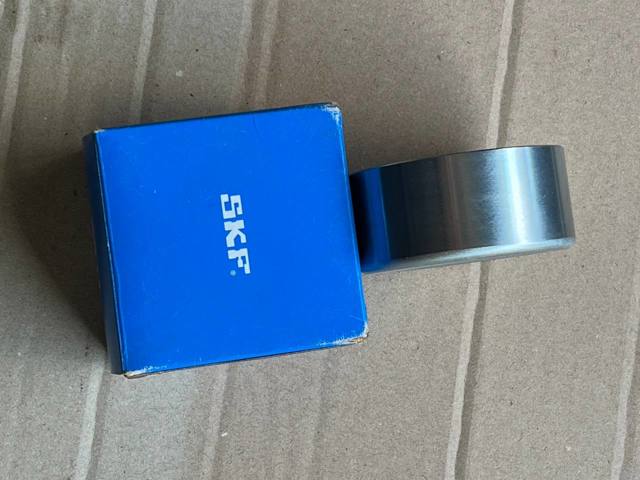 VKM61025 SKF Ролик приводного ремня паразитный купить в Киев