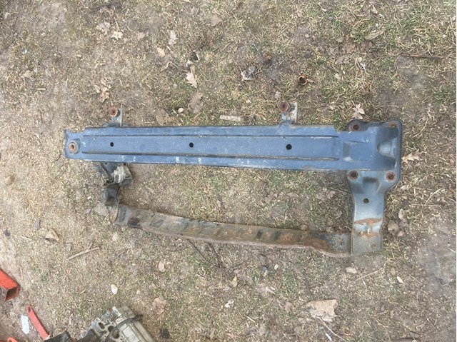 Усилитель переднего бампера  1761236 FORD