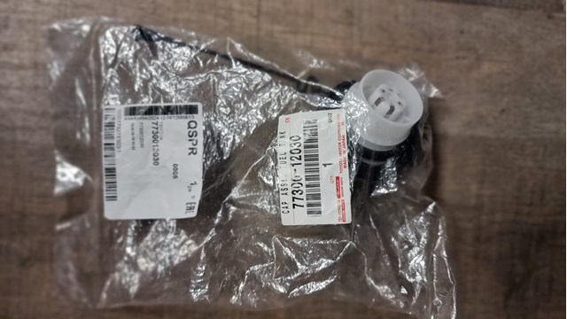TOYOTA 7730012030 Крышка бензобака в наличии Харьков