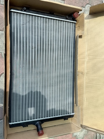 Радиатор водяной D7W035TT THERMOTEC