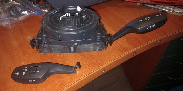Переключатели подрулевые 61319351140 BMW