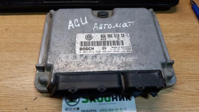 ЭБУ двигателем 06A906018GB VAG
