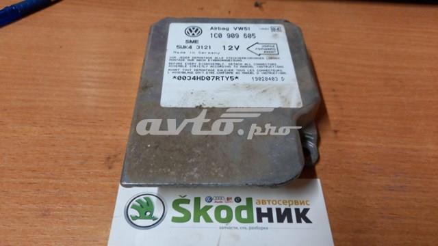 Блок управления airbag 1C0909605 VAG