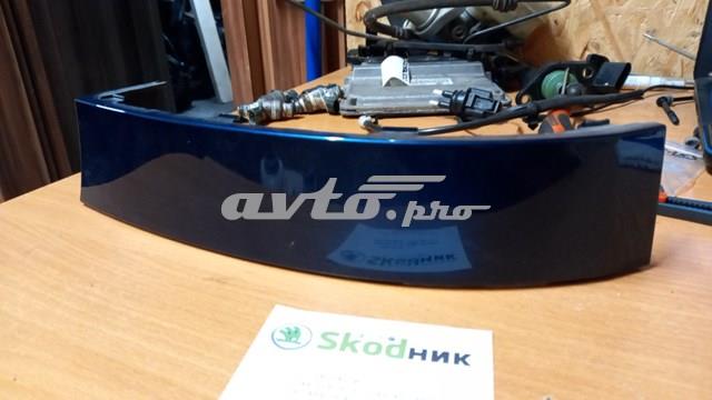 VAG 1Z5813346 Накладка бампера заднего правая в наличии Киев