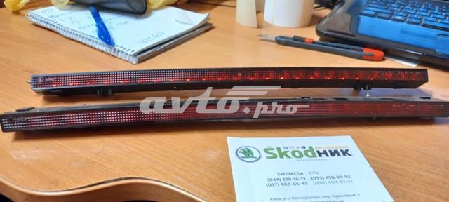 Фонарь сигнала торможения Skoda Octavia 3 A7