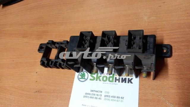 Монтажный блок Volkswagen Golf 4