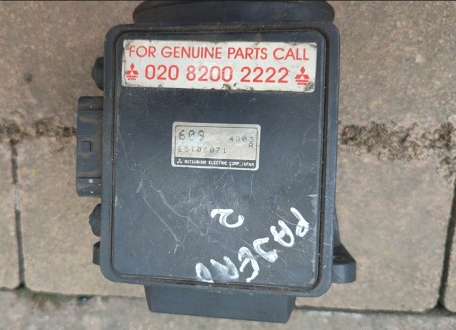 Датчик впуска воздуха E5T06071 MITSUBISHI