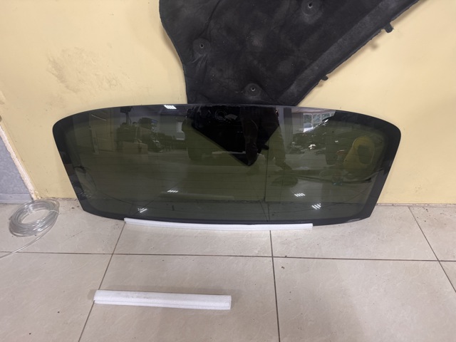 VAG 8R0845501ANVB Стекло багажника двери 3/5-й задней (ляды) в наличии Полтава