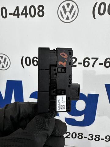 Блок кнопок центральной консоли 5G1927238E VAG