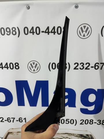 Спойлер на багажник 5G6805946C VAG