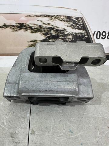 5Q0199262BD Правая подушка двигателя купить Тернополь