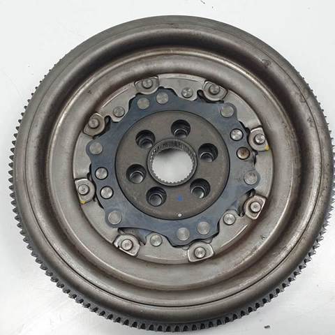03L105266AK VAG Маховик купить в Украина