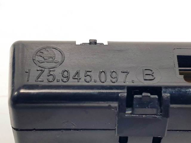 1Z5945097B Стоп-сигнал задний дополнительный купить Днепр