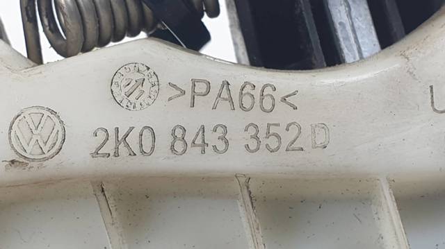 2K0843352D VAG Держатель наружной ручки сдвижной двери правой купить в Сумы