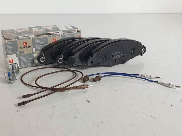 425145 PEUGEOT Колодки тормозные передние дисковые купить в Одесса