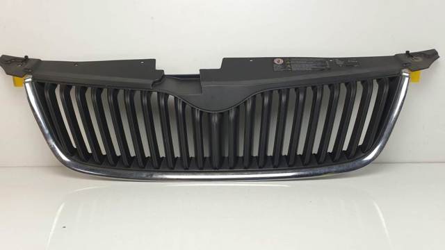 5L0853668 Решетка радиатора купить Киев