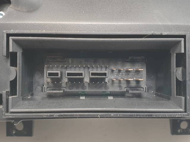 VAG 5N0920870C Панель приборов в наличии Николаев