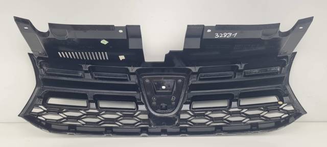 623108072R RENAULT Решетка радиатора купить в Каменское