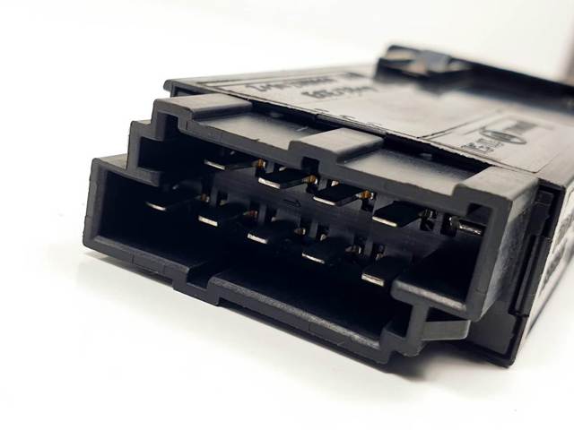 6806356 VOLVO Кнопка аварийки купить в Украина