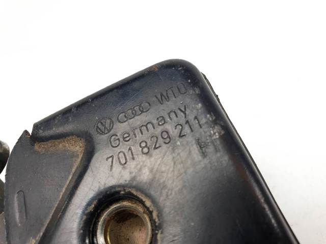 701829211 VAG Замок крышки багажника (двери 3/5-й задней) купить в Павлоград