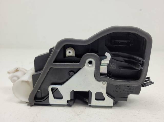 7318411 BMW Замок водительской двери купить в Харьков