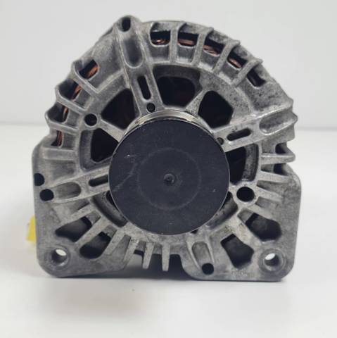 RENAULT 7711368437 Генератор в наличии Черкассы