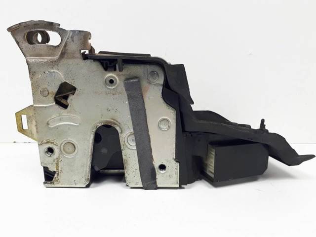 8235113 BMW купить в Тернополь