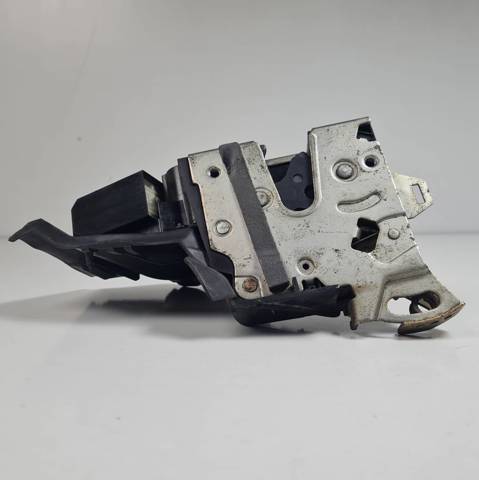 8235113 BMW купить в Ужгород