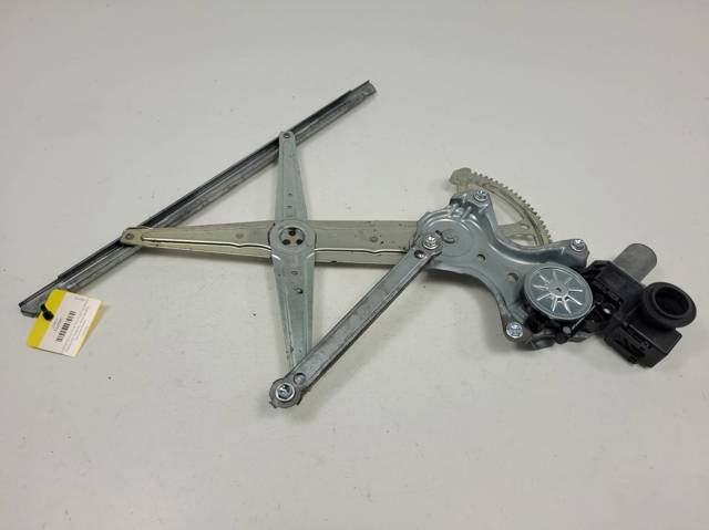 8572033360 TOYOTA Мотор стеклоподъемника двери задней левой купить в Винница