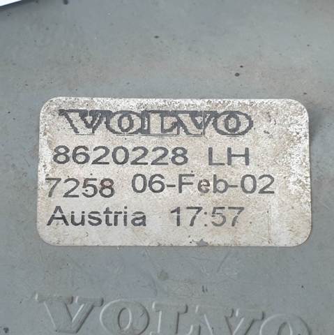 VOLVO 8620228 Фара противотуманная левая в наличии Чернигов