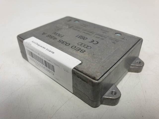 8E0035456A Усилитель сигнала антенны купить Львов