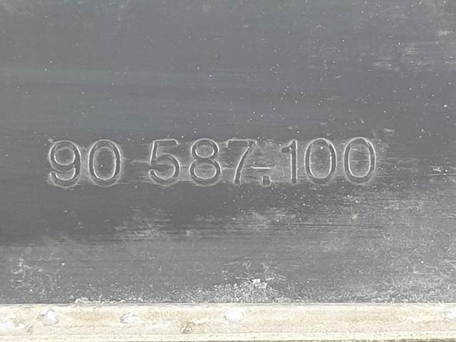 90587100 Решетка радиатора купить Ирпень