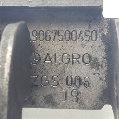 MERCEDES 9067500450 Замок капота в наличии Одесса