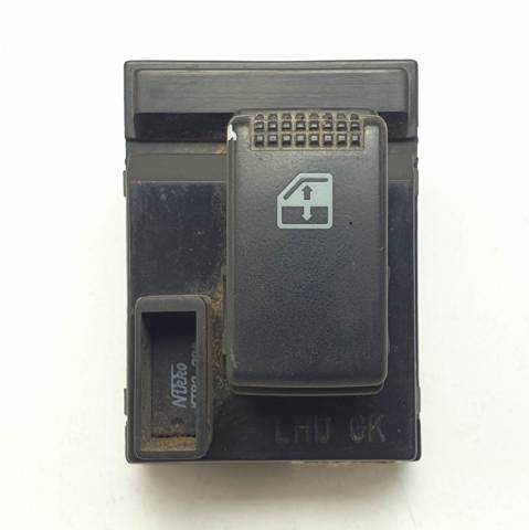 935752C100 HYUNDAI купить в Ужгород