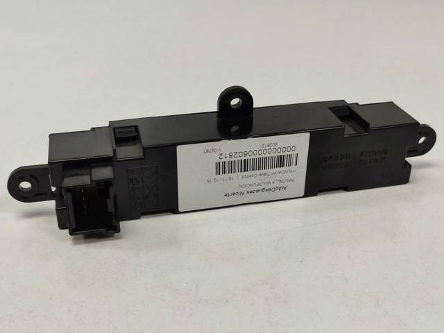 945204H000 HYUNDAI купить в Одесса