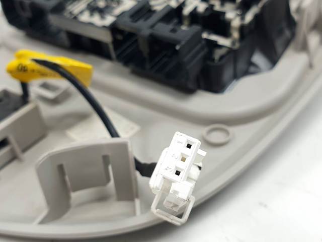 9682063880 PEUGEOT купить в Кривой Рог