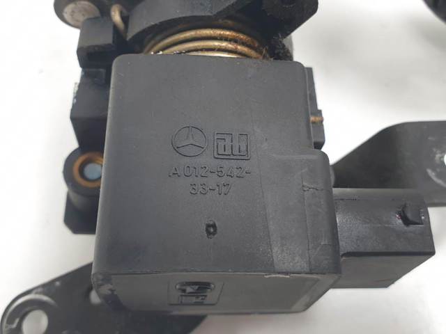 MERCEDES 1683000425 Педаль газа в наличии Житомир