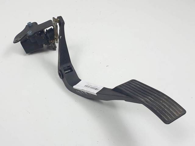 A1683000425 MERCEDES Педаль газа купить в Каменское