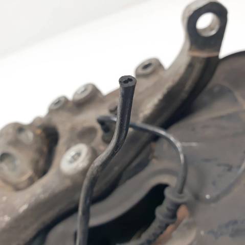 A2044200744 MERCEDES Защита тормозного диска переднего левого купить в Ровно